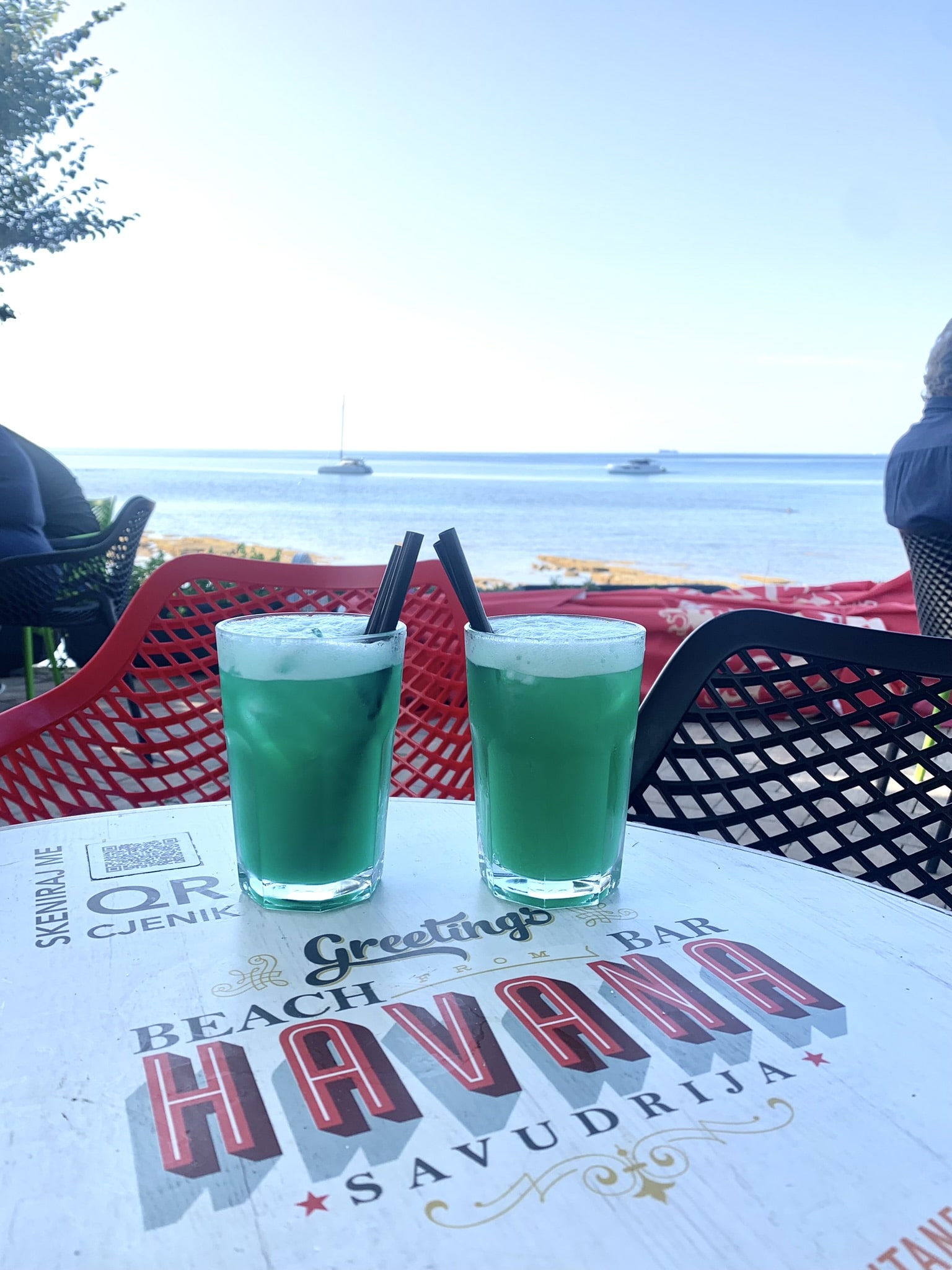 Beach Bar Havana plaža beach menta cocktails kokteli