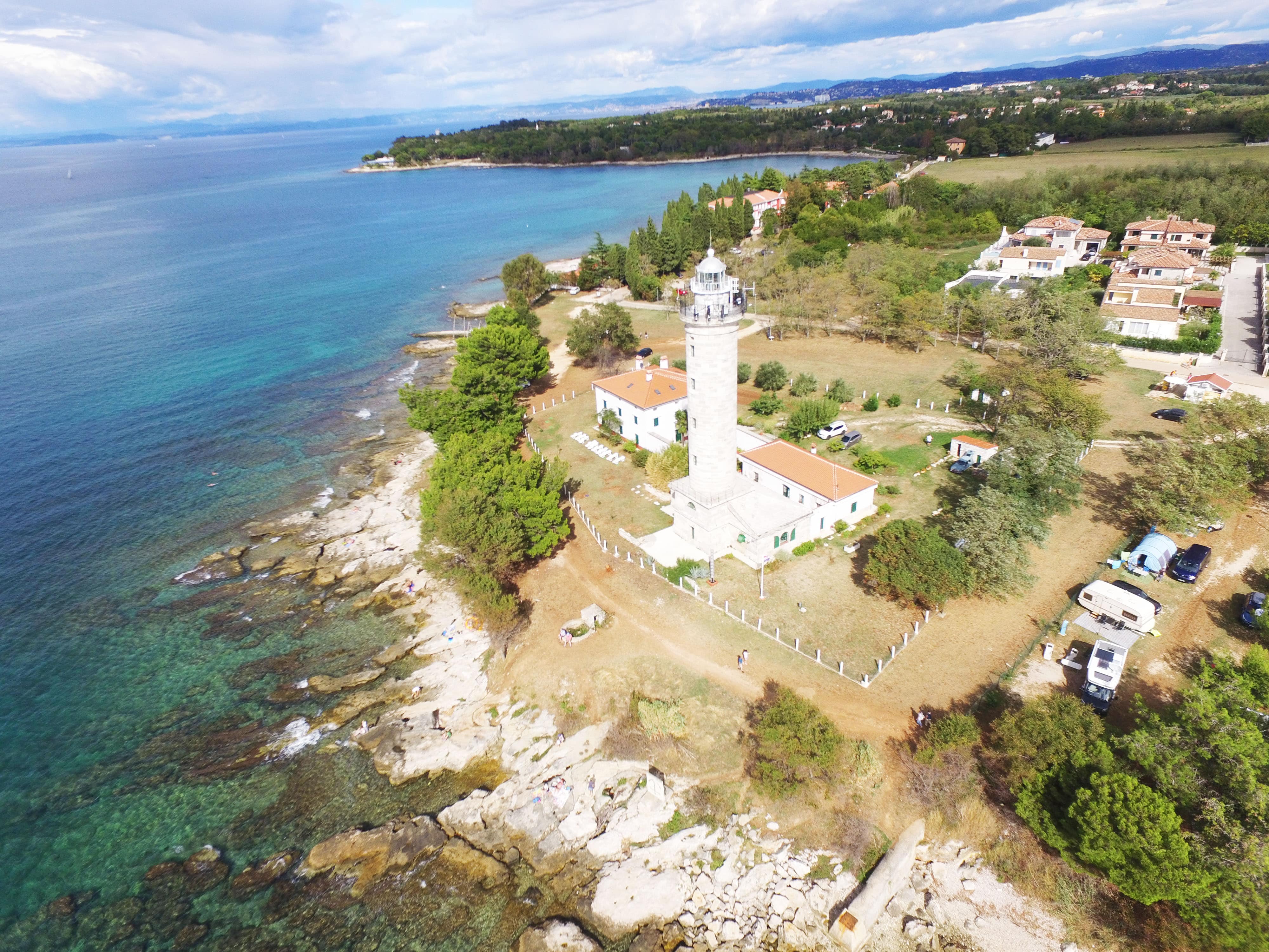 Beach Bar Havana svjetionik lighthouse Salvore